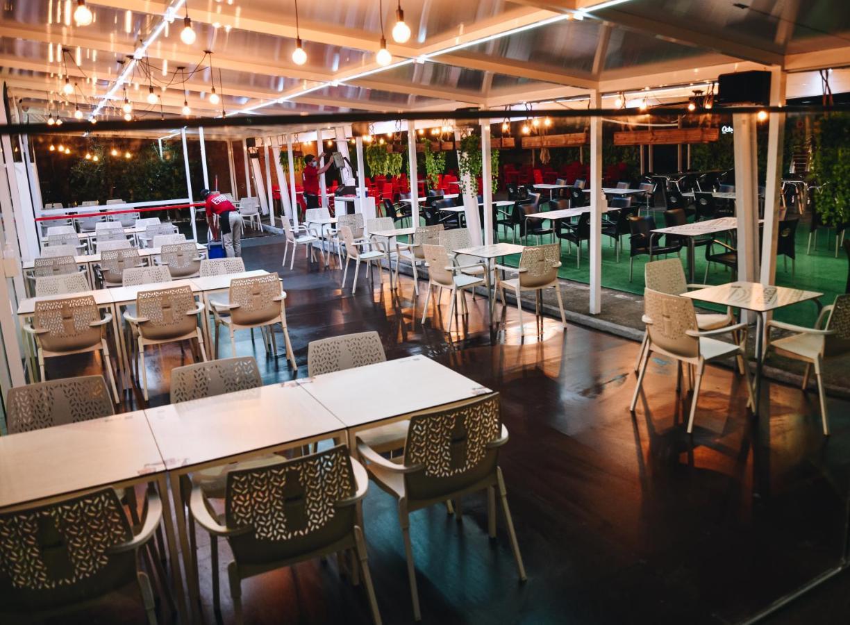 Hotel Chips Ferrol Naron  Exterior photo