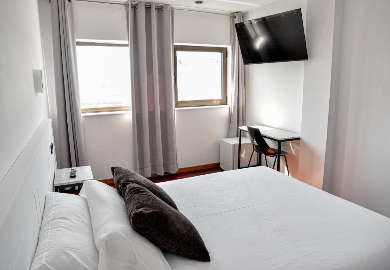 Hotel Chips Ferrol Naron  Exterior photo