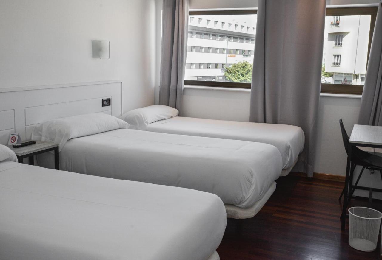 Hotel Chips Ferrol Naron  Exterior photo